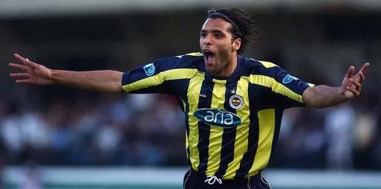 Alex'ten şaşırtan tercih! Efsane 11'i belirledi 15