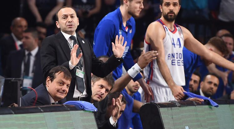 Ergin Ataman'dan maç sonu olay görüntü! 8