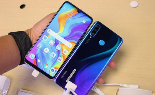 Huawei telefon sahiplerine önemli uyarı! Resmen geliyor 11