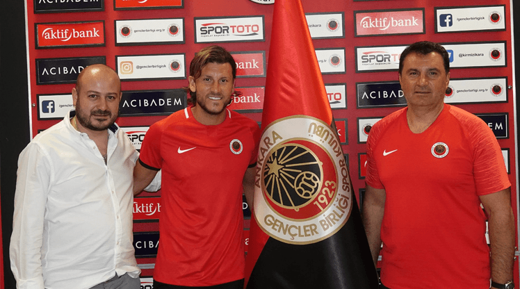 Kim hangi takıma gitti? İşte Süper Lig'de atılan tüm imzalar! 6