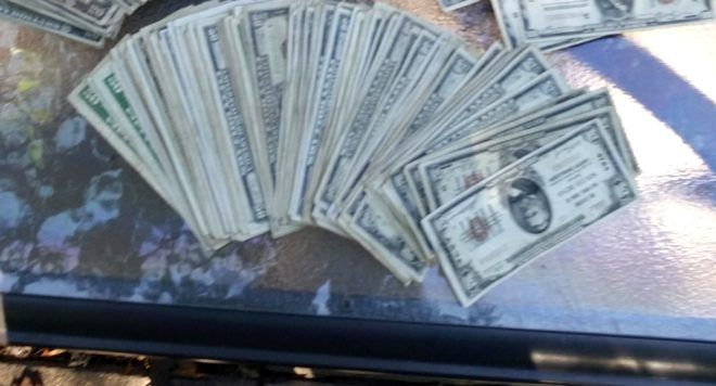 Bodrumda bulduğu kutudan çıkanları görünce şaşırdı 15