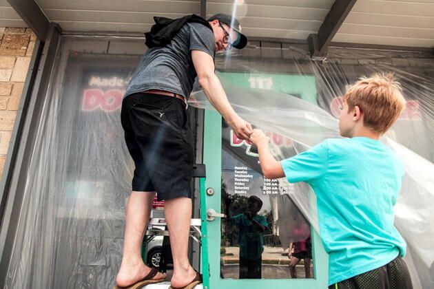 Dorian ezip geçti! 13 bin bina yıkıldı, cesetler sokaklarda yüzüyor 21