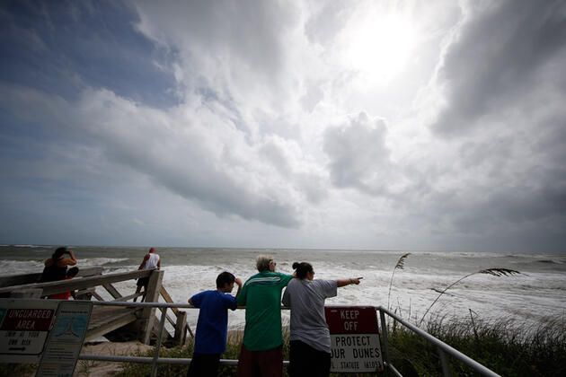 Dorian ezip geçti! 13 bin bina yıkıldı, cesetler sokaklarda yüzüyor 26