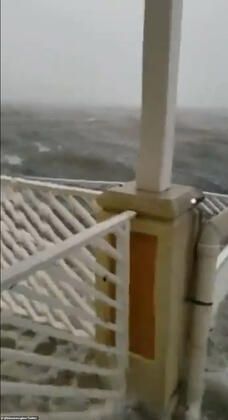 Dorian ezip geçti! 13 bin bina yıkıldı, cesetler sokaklarda yüzüyor 6