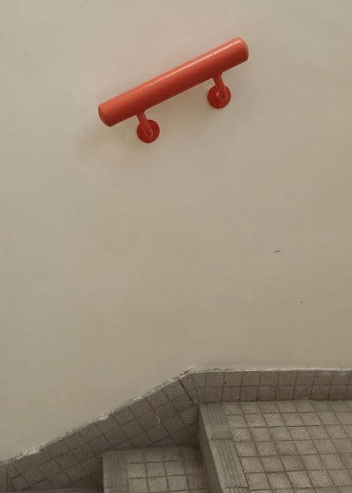 Birbirinden ilginç kareler! İşte hiçbir işe yaramayan yapılar 1