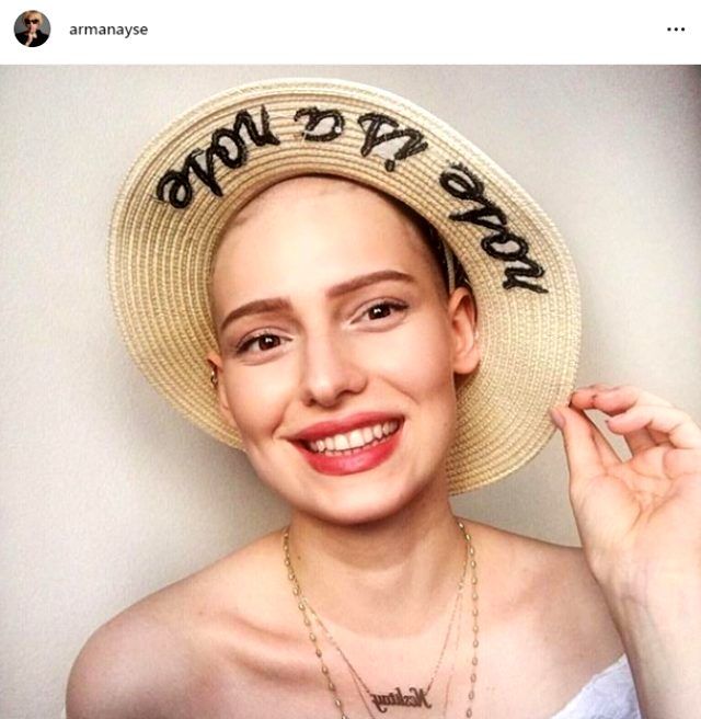 Ünlü isimler Neslican'ın acısını paylaştı 9