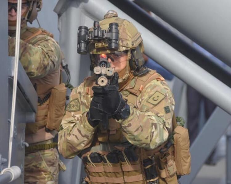 Görüntüler geldi! SAT komandoları nefes kesti 21