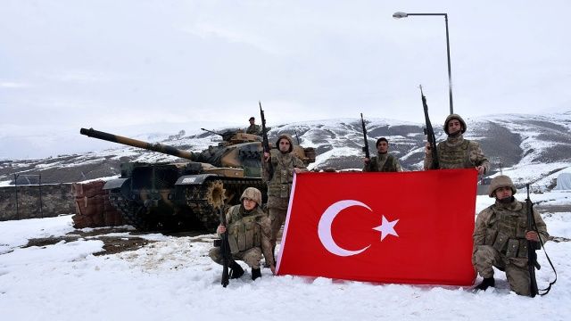 Yaz-Kış farketmez! Teröriste göz açtırmıyorlar 12