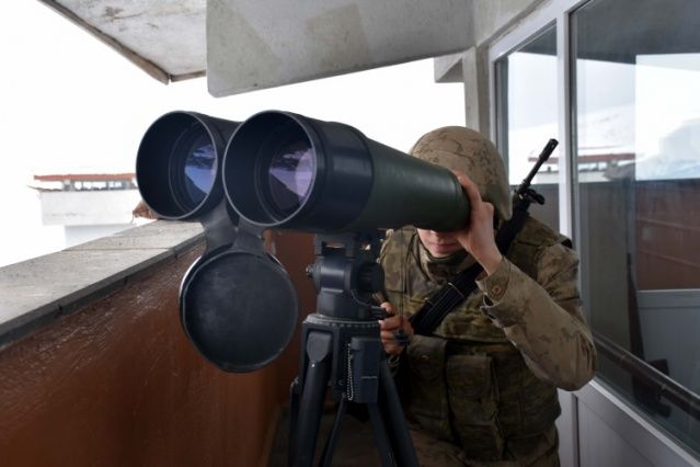 Yaz-Kış farketmez! Teröriste göz açtırmıyorlar 14