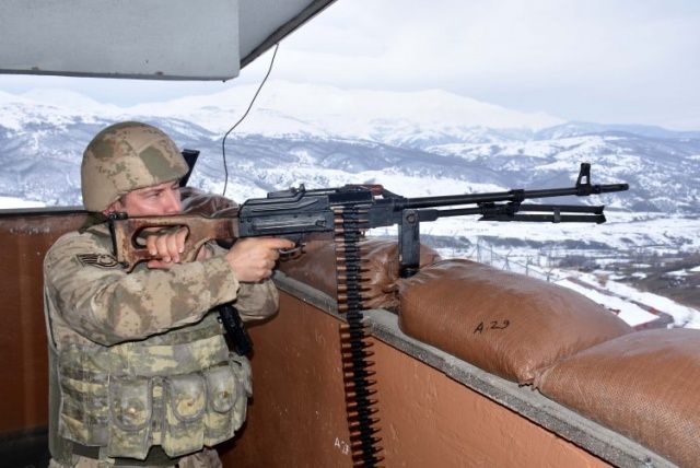 Yaz-Kış farketmez! Teröriste göz açtırmıyorlar 3