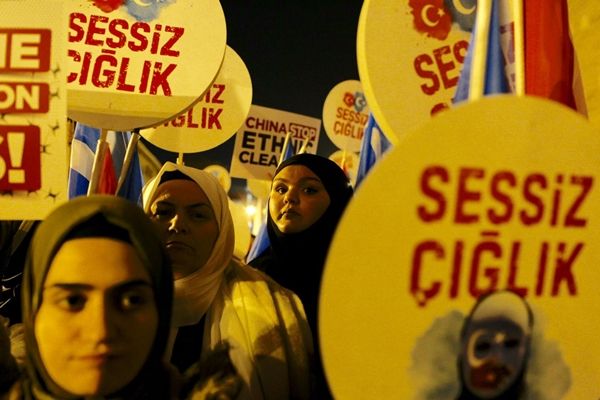 Doğu Türkistan için "Sessiz Çığlık" 1