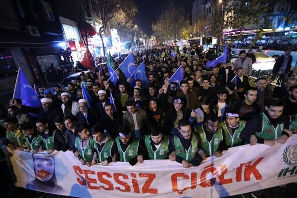 Doğu Türkistan için "Sessiz Çığlık" 3