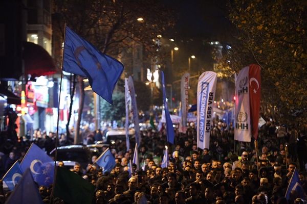 Doğu Türkistan için "Sessiz Çığlık" 10