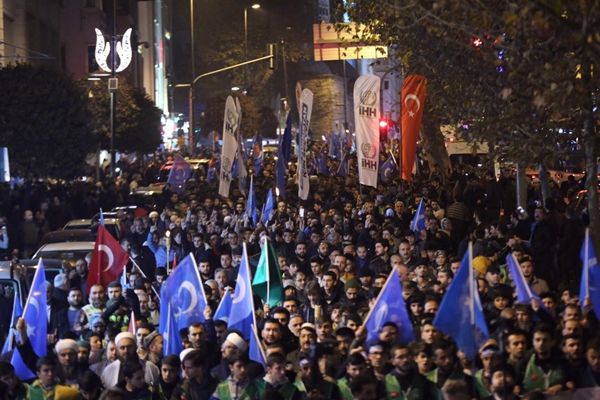 Doğu Türkistan için "Sessiz Çığlık" 11