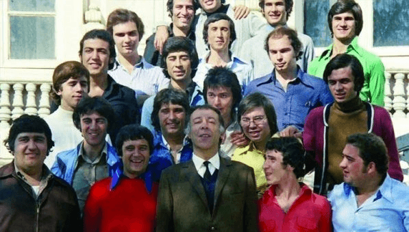 Kapıcılar Kıralı'nın Albay'ı bakın ne halde 18