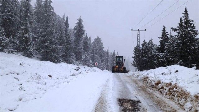 Kar geldi okullar tatil olmaya başladı! Yarın çok daha kuvvetli olacak 5