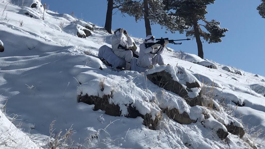 20 bin kişi Sarıkamış şehitleri için yürüdü! Gençlik şühedanın izinde 20