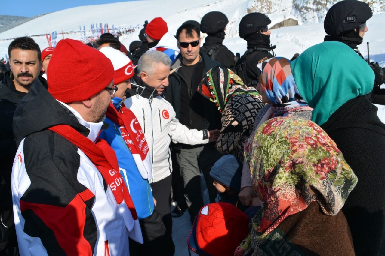 20 bin kişi Sarıkamış şehitleri için yürüdü! Gençlik şühedanın izinde 26