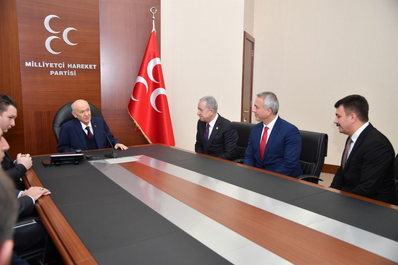 MHP'ye geçen belediye başkanına büyük jest 5