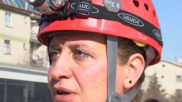 Nüsra bebek ve annesini kurtardılar! O anları gözyaşlarıyla anlattı 3