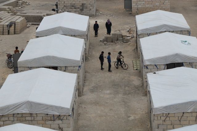 Erdoğan’ın İdlibliler için bahsettiği briket evler görüntülendi 2