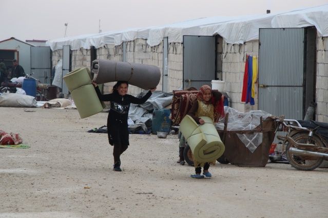 Erdoğan’ın İdlibliler için bahsettiği briket evler görüntülendi 9