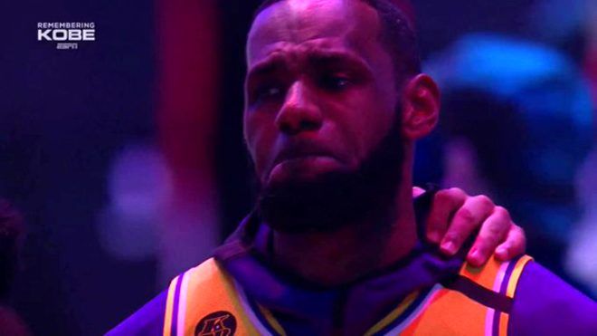 Kobe için hüngür hüngür ağladı! Vücuduna dövmesini yaptırdı 10