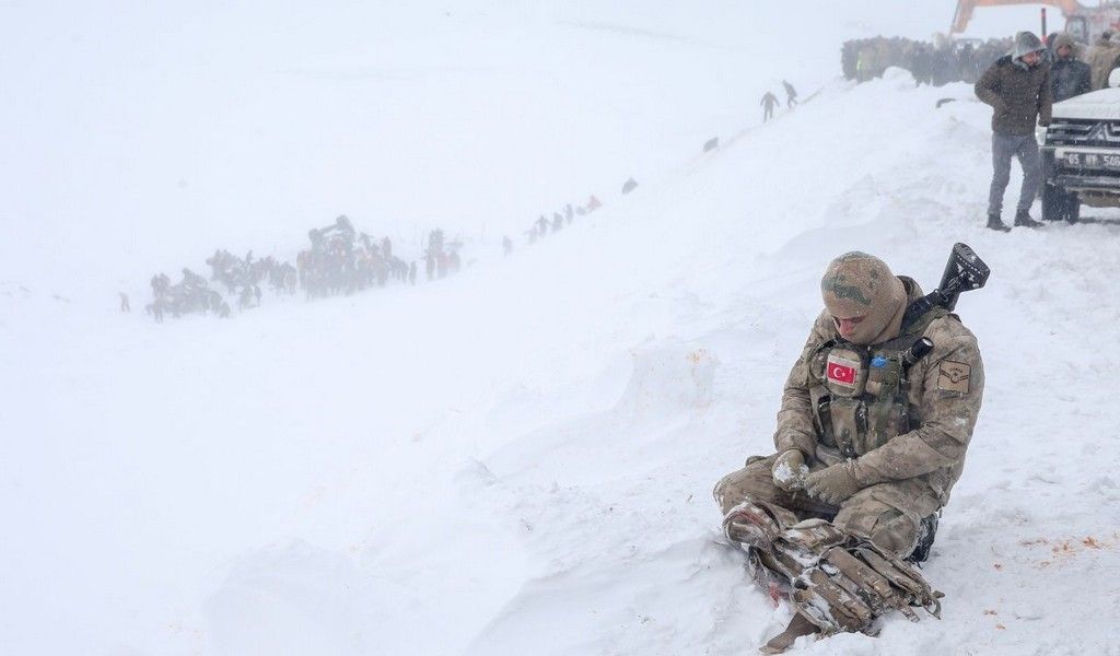 Fotoğraflarla büyük facia: Olayın dehşeti gözler önüne seriliyor 15