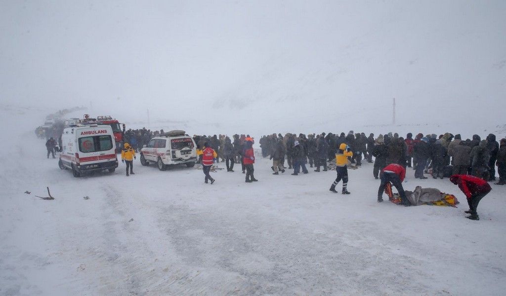 Fotoğraflarla büyük facia: Olayın dehşeti gözler önüne seriliyor 2