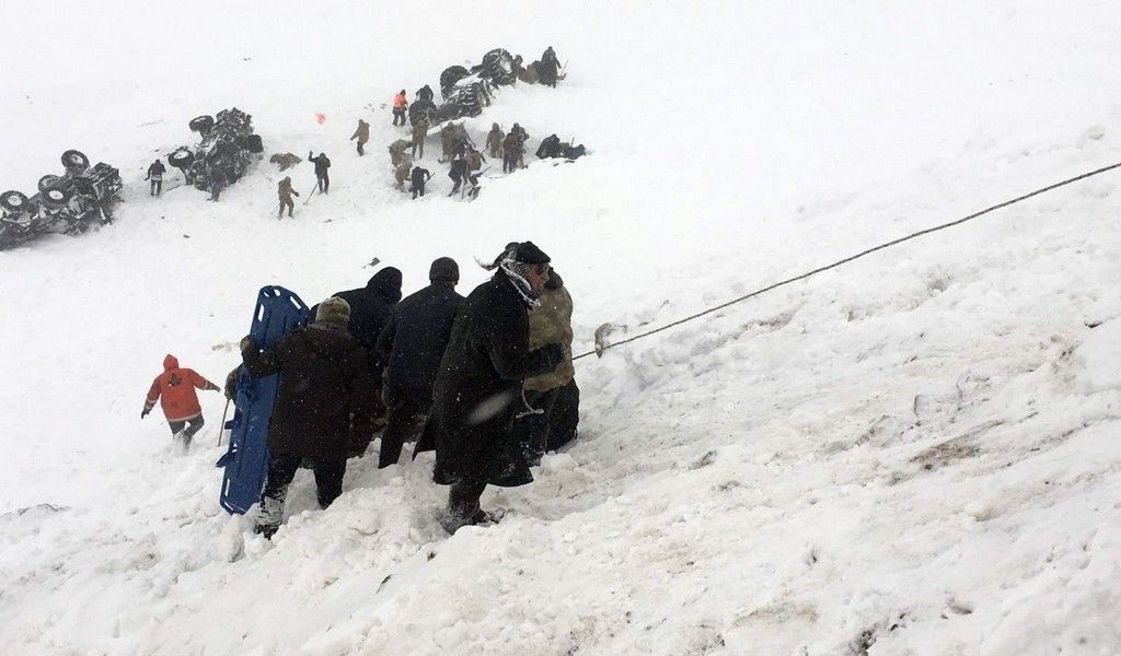 Fotoğraflarla büyük facia: Olayın dehşeti gözler önüne seriliyor 47