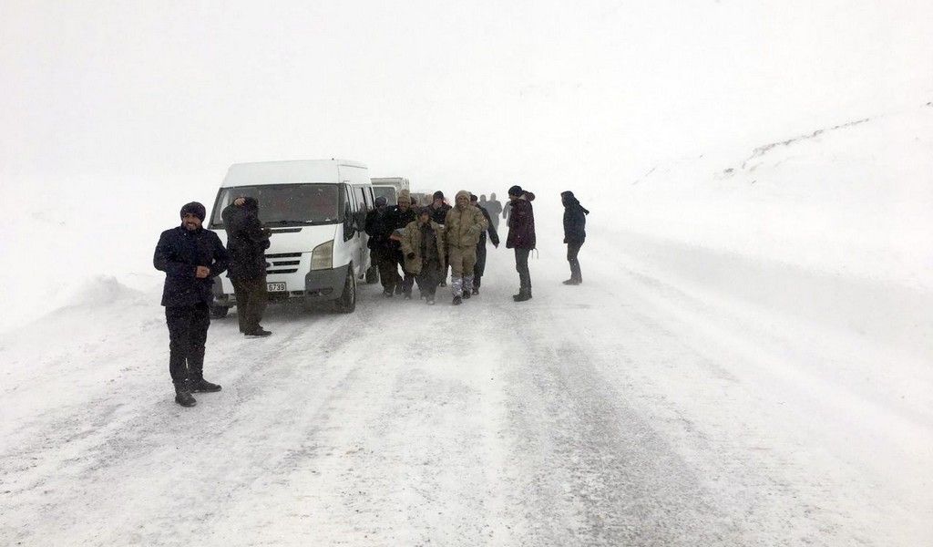 Fotoğraflarla büyük facia: Olayın dehşeti gözler önüne seriliyor 53