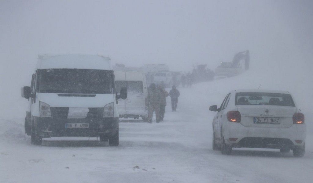 Fotoğraflarla büyük facia: Olayın dehşeti gözler önüne seriliyor 58