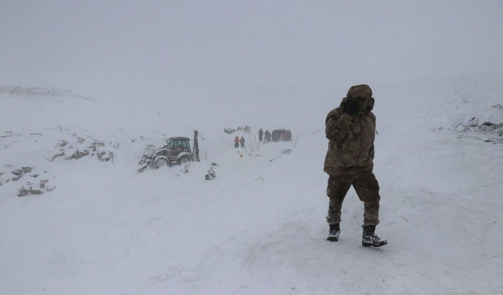 Fotoğraflarla büyük facia: Olayın dehşeti gözler önüne seriliyor 67
