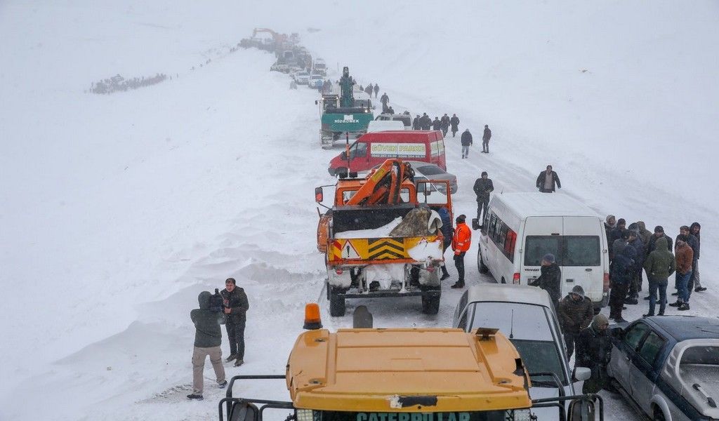 Fotoğraflarla büyük facia: Olayın dehşeti gözler önüne seriliyor 7