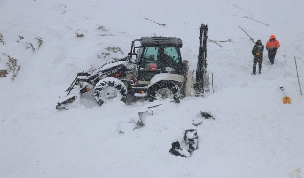 Fotoğraflarla büyük facia: Olayın dehşeti gözler önüne seriliyor 72