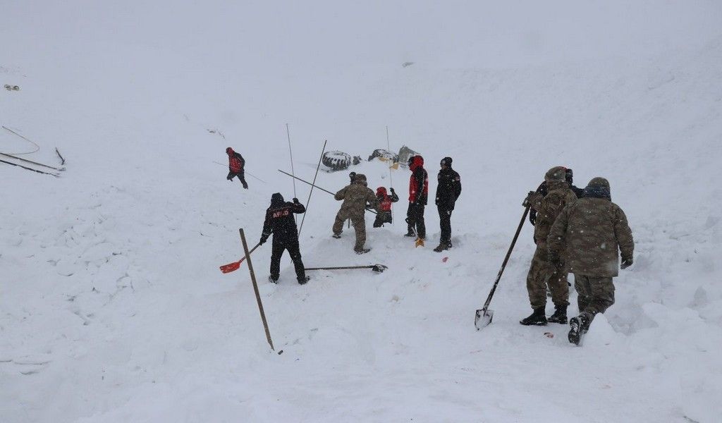 Fotoğraflarla büyük facia: Olayın dehşeti gözler önüne seriliyor 73
