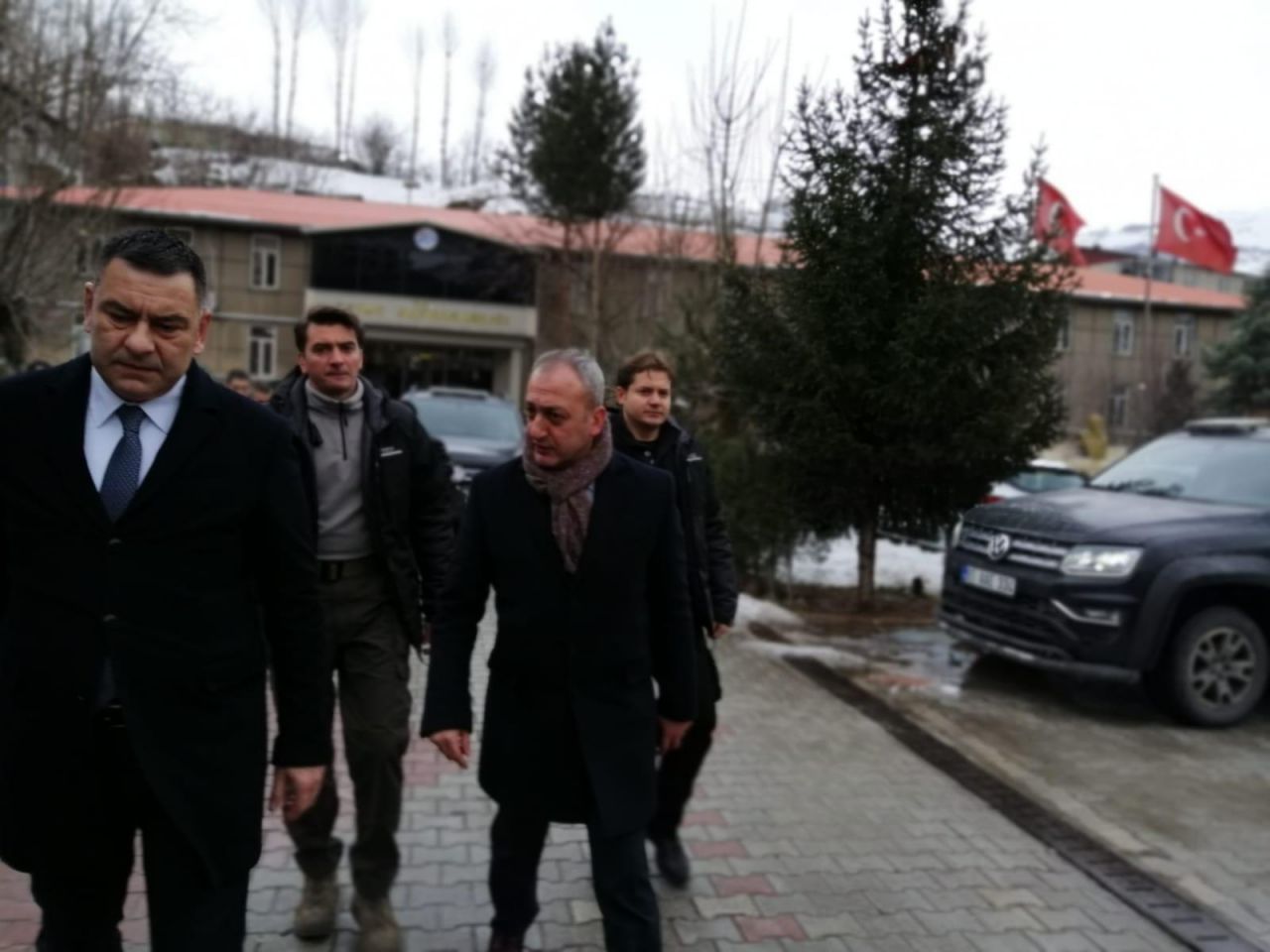 MHP heyeti çığ felaketi bölgesinde 14