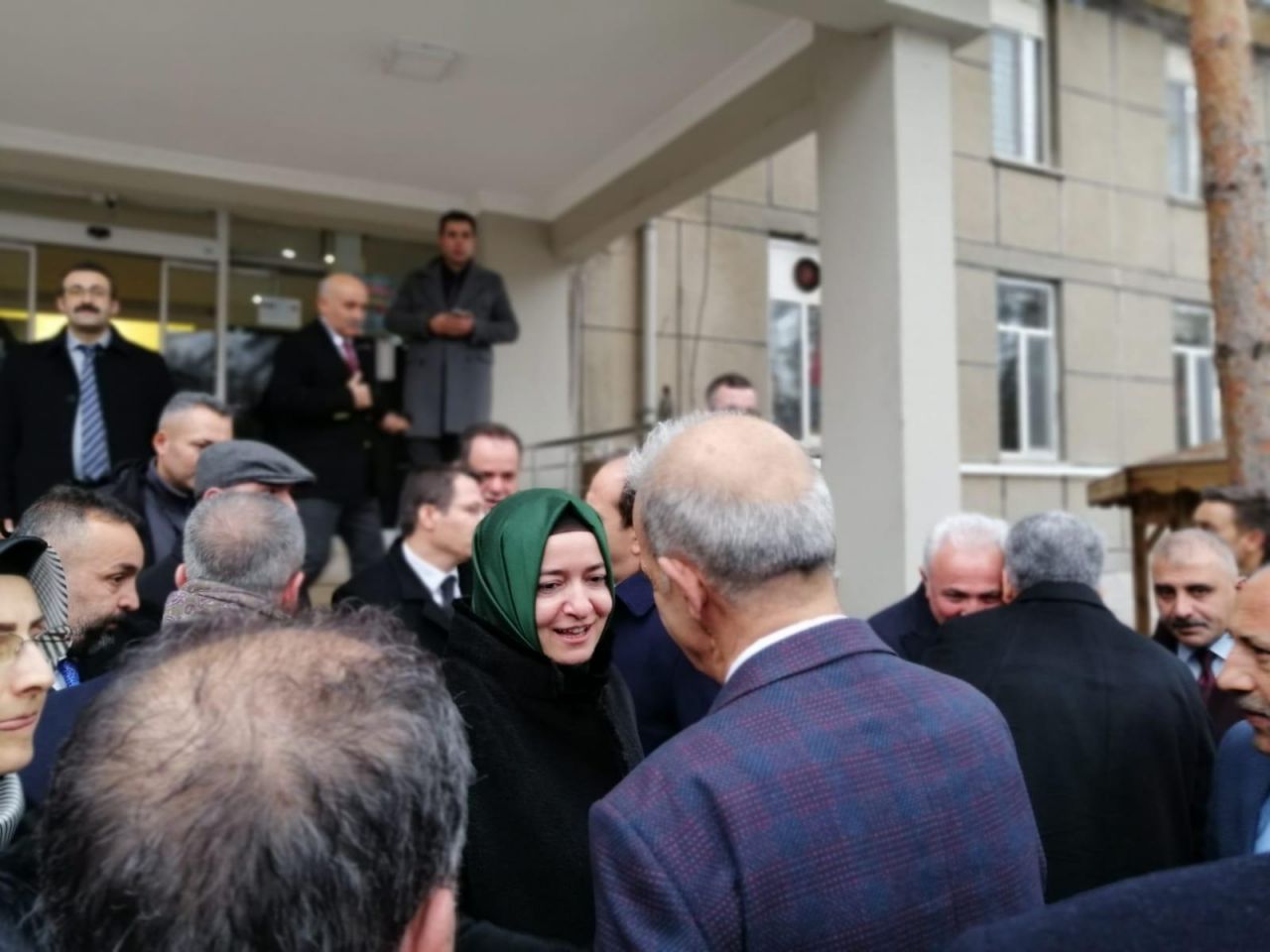 MHP heyeti çığ felaketi bölgesinde 31