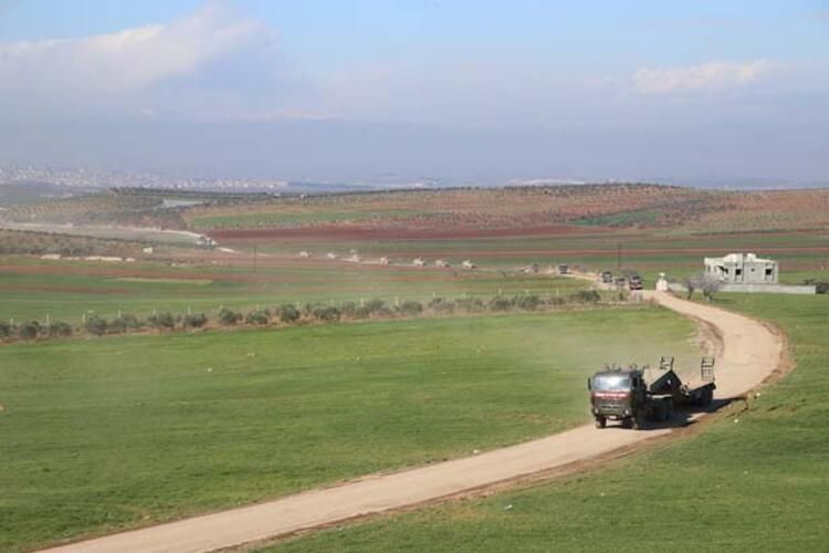 İdlib'de hain saldırı sonrası sınırda sıcak saatler 5