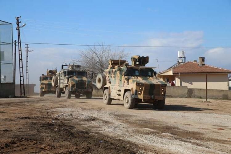 İdlib'de hain saldırı sonrası sınırda sıcak saatler 2