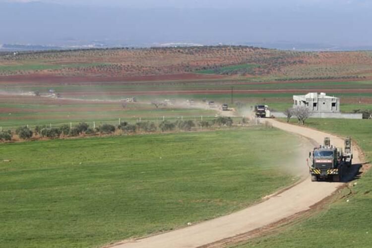 İdlib'de hain saldırı sonrası sınırda sıcak saatler 9