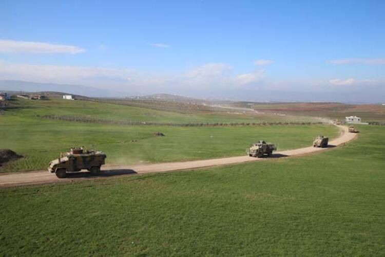 İdlib'de hain saldırı sonrası sınırda sıcak saatler 3