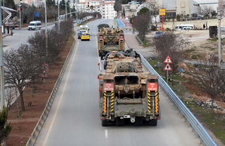 İdlib'de hain saldırı sonrası sınırda sıcak saatler 19