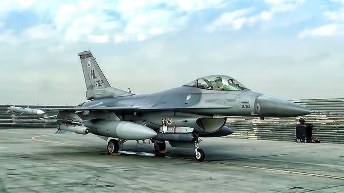 Türkiye'nin kaç tane savaş uçağı var? Ülkelerin savaş uçağı sayısı 10