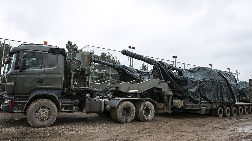 Suriye sınırına tank ve Fırtına obüsü takviyesi 1