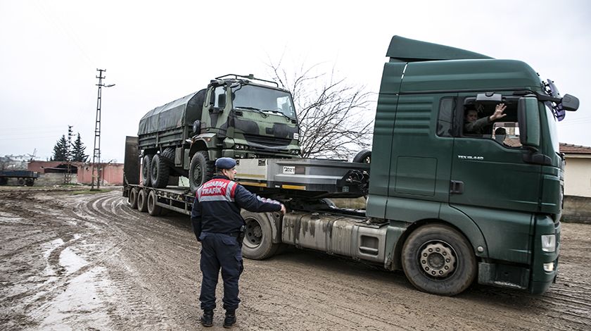 Suriye sınırına tank ve Fırtına obüsü takviyesi 8