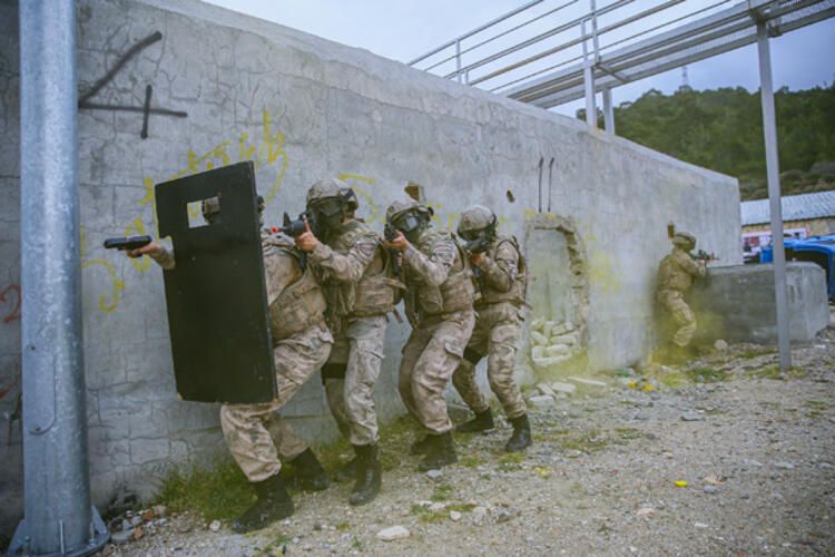 Türkiye'nin ilk kadın komando astsubayları göreve hazır 6