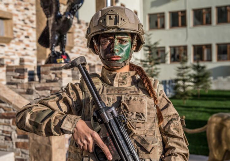 Türkiye'nin ilk kadın komando astsubayları göreve hazır 19