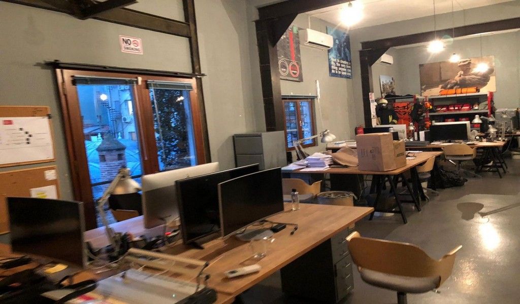 İngiliz subay İstanbul'da ölü bulunmuştu! Evin içinden ilk görüntüler 13