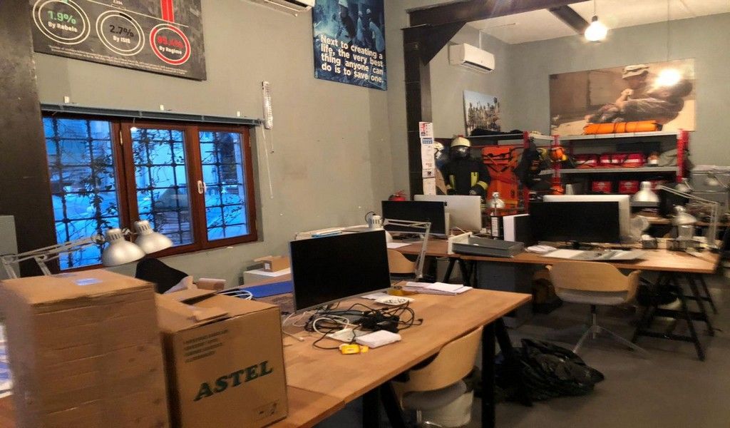 İngiliz subay İstanbul'da ölü bulunmuştu! Evin içinden ilk görüntüler 8